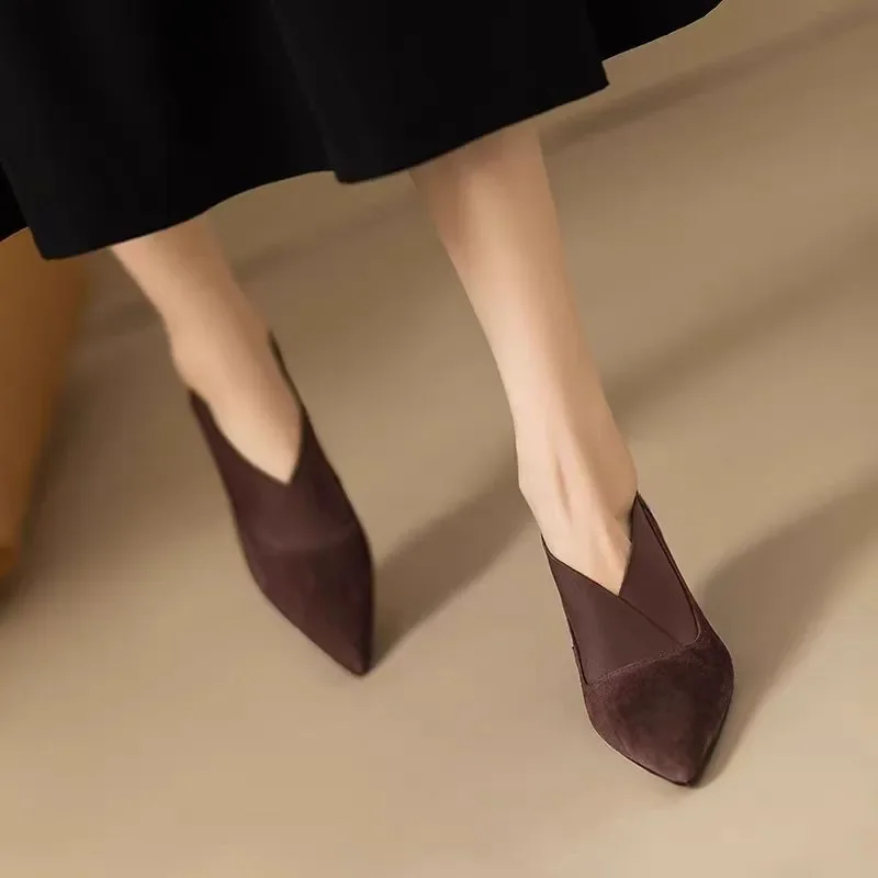 Sommermode, spitze High Heels  – Luxury Lifestyle Products Bewertung und Preis